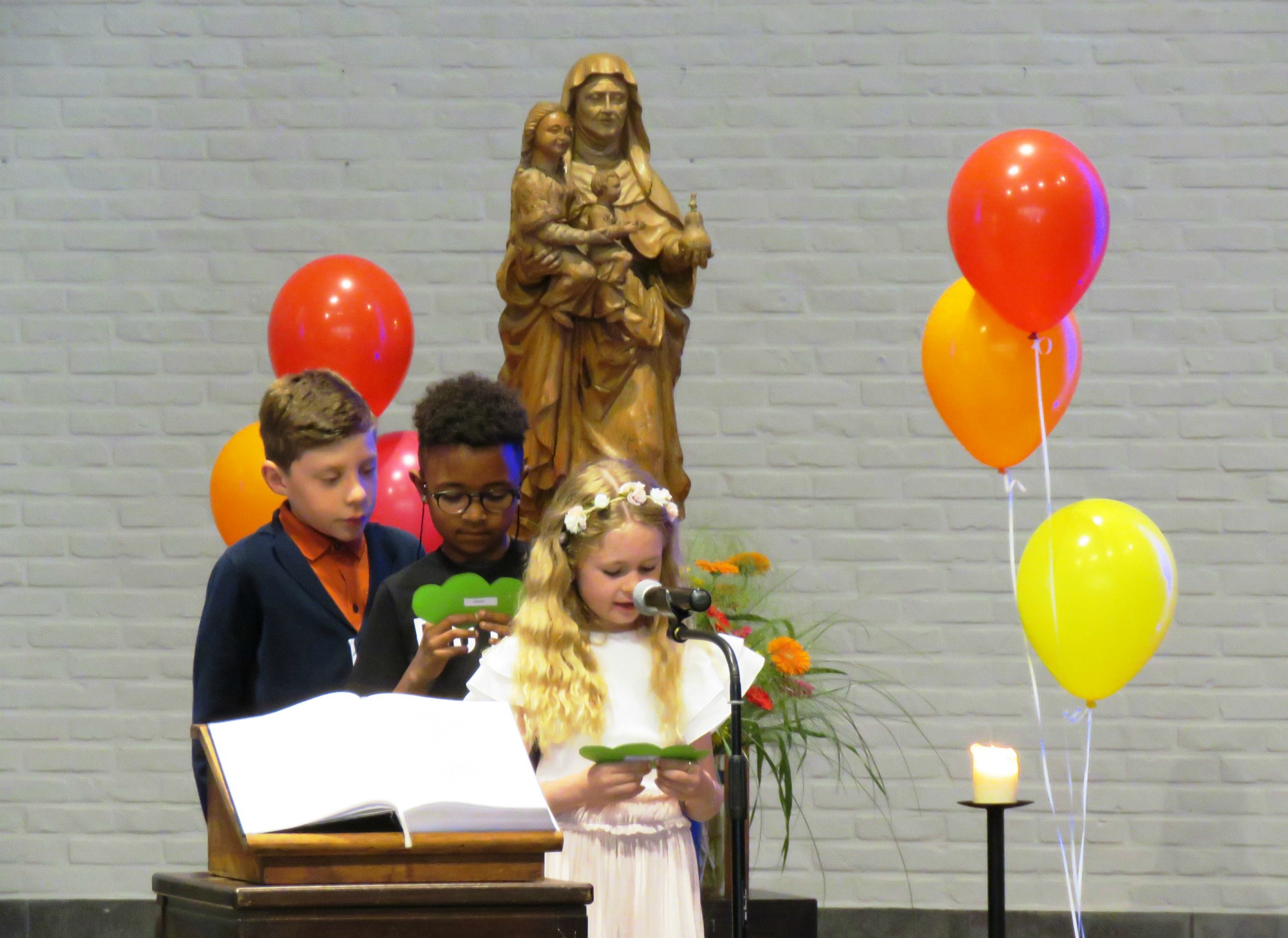 Eerste communie 2021 - Sint-Anna-ten-Drieënkerk, Antwerpen Linkeroever
